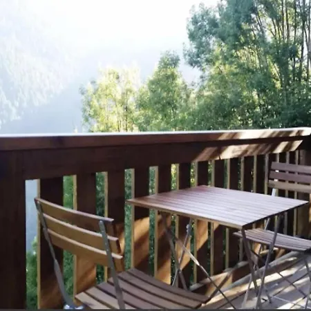 아파트 Chalet In Rossiniere Near Glacier & Lake *
